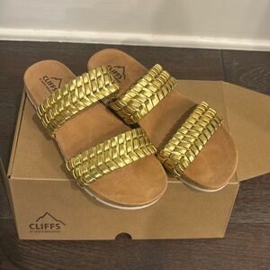 Gold slide sandals “Thankful” by Cliffs 8.5